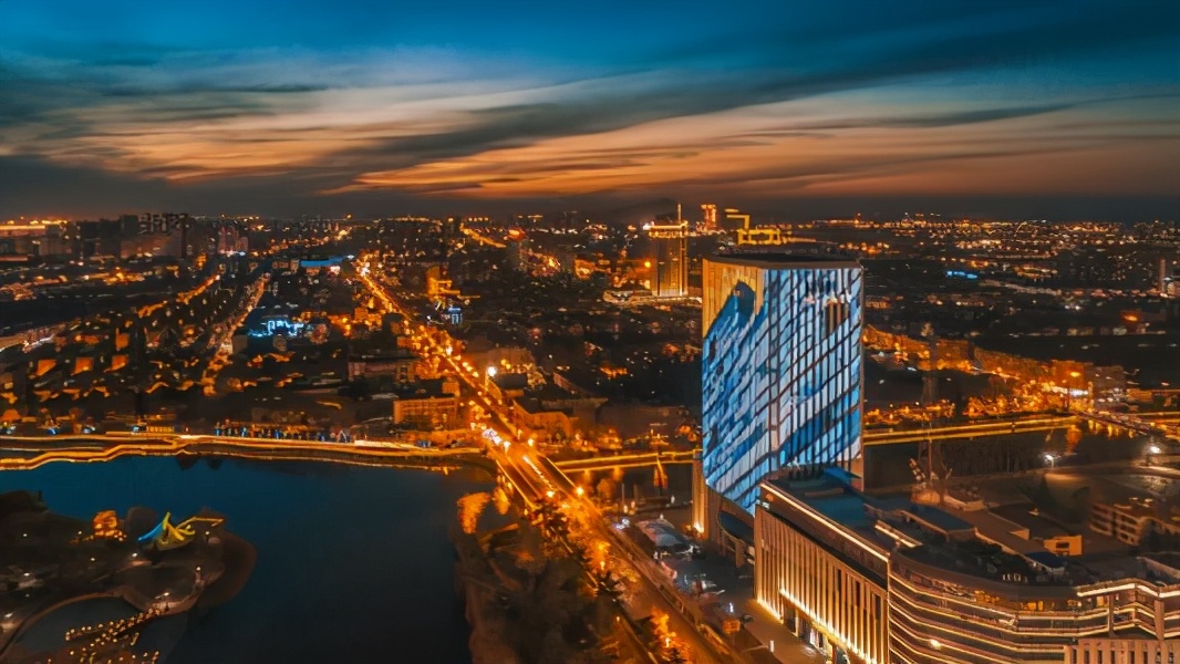 青岛迎来一所“重量级”牛校，今年暑假开始招生，网友：牛牛牛