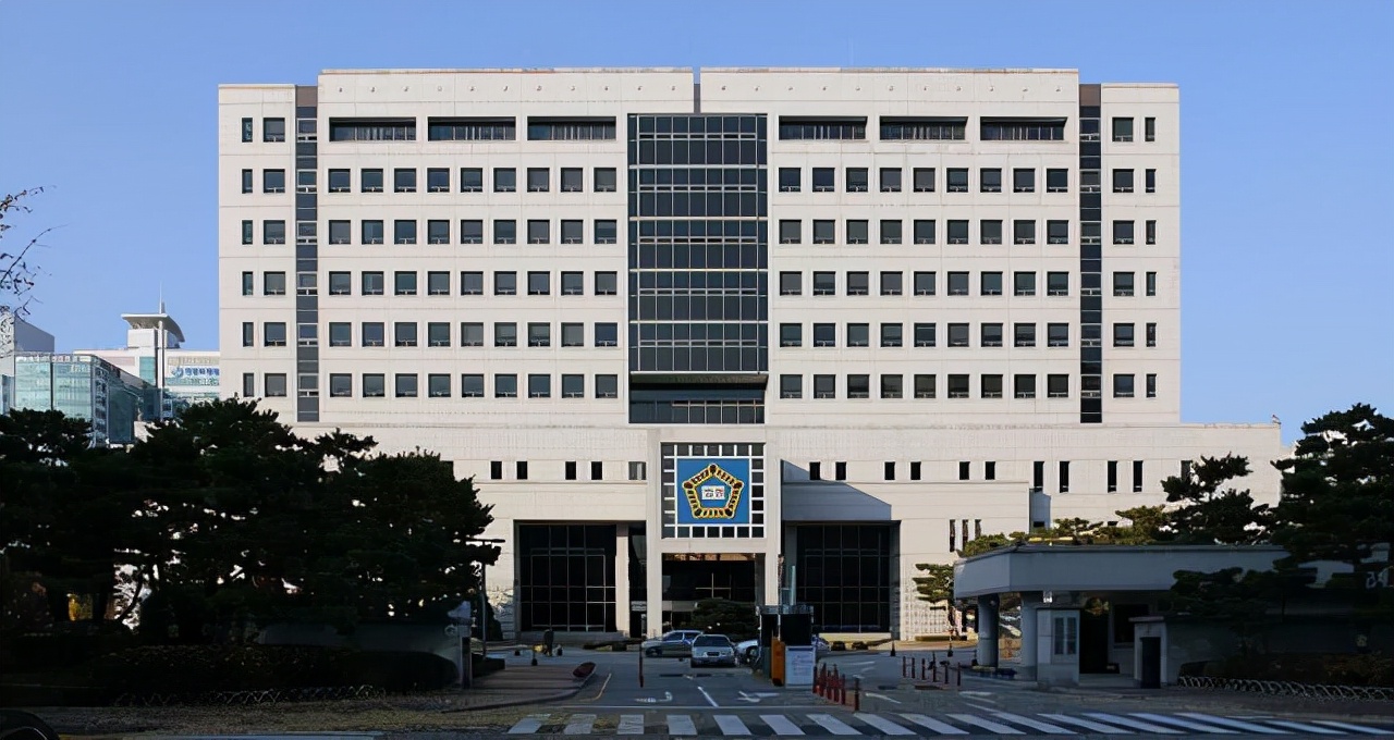 号称韩国“最帅”杀手：专挑丝袜女下手，女性还都爱跟他走