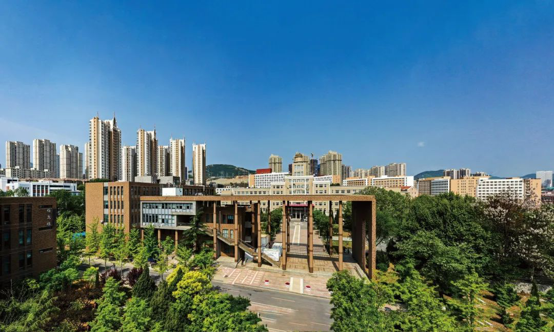 传奇！这8位董事长都从东北同一所