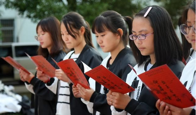 教育部传来好消息，2类学历不考试直接发教资证，毕业就能当老师