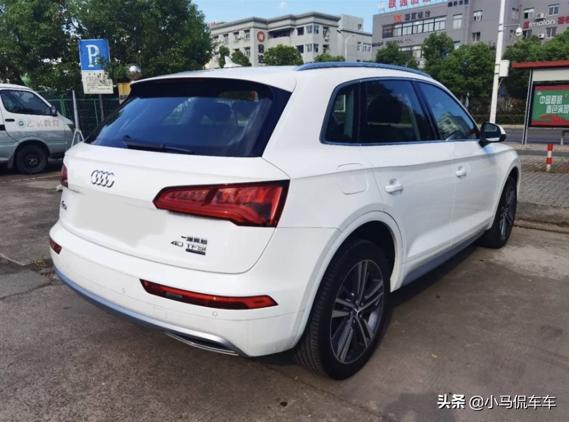 40岁圆30岁的梦，入手奥迪Q5L，油耗6.8升，这价格贵吗