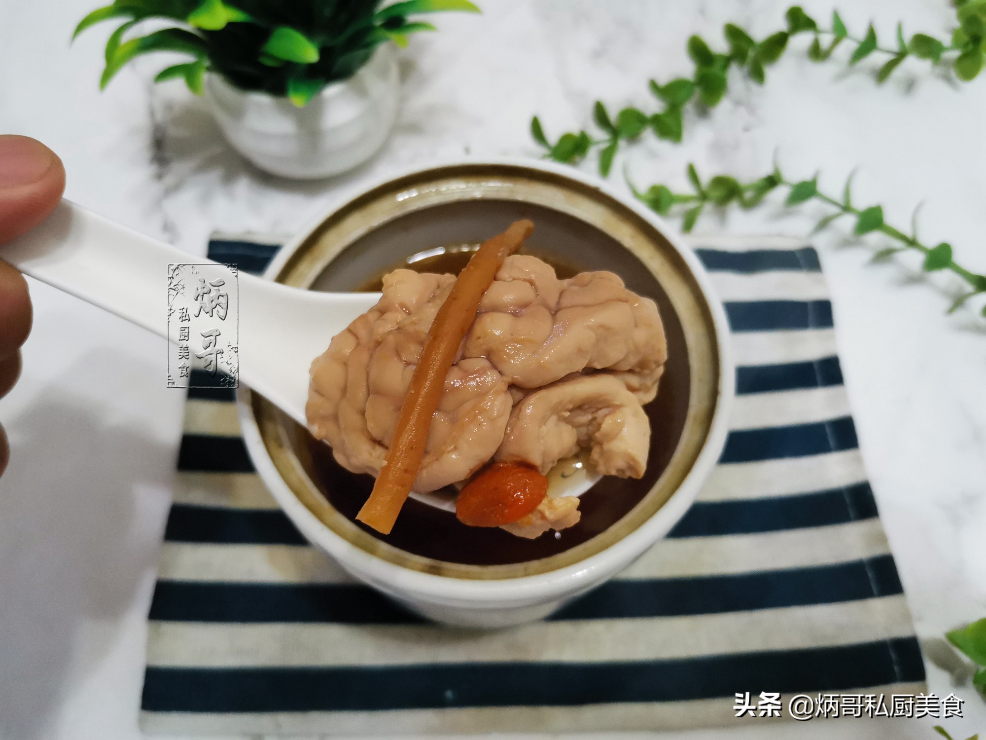 炖汤喝营养滋补(炖汤喝营养滋补的好处)
