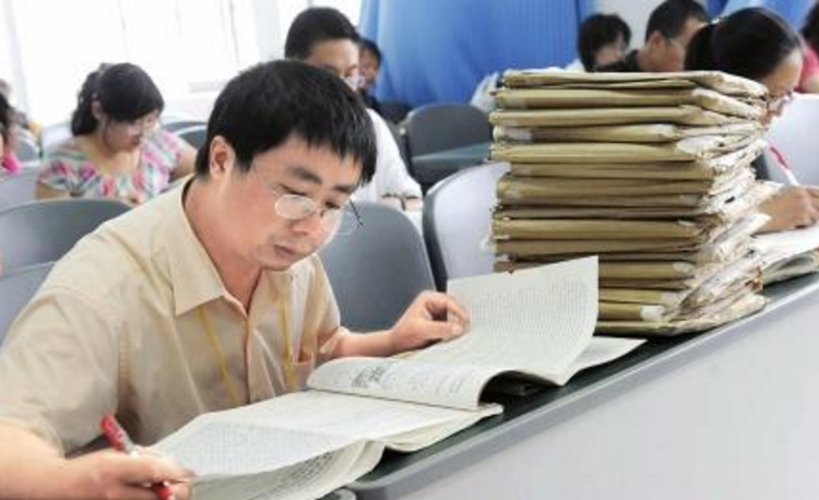 2020高考满分作文《生活在树上》，网友：我是俗人看不懂