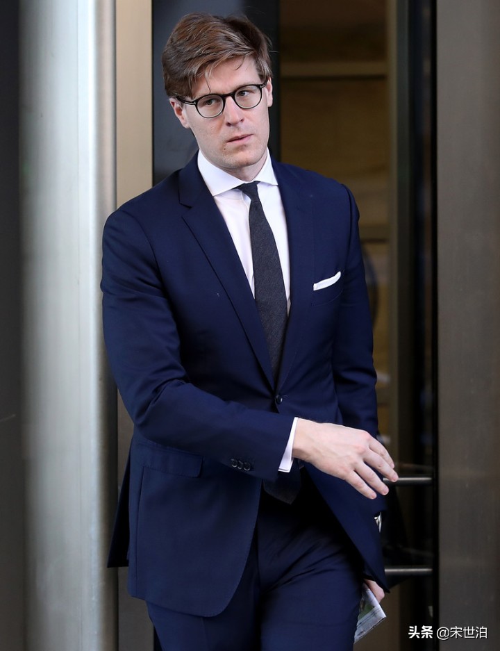 中国律师怎么穿？国情不同、分寸有异，照搬律政剧，小心丢业务