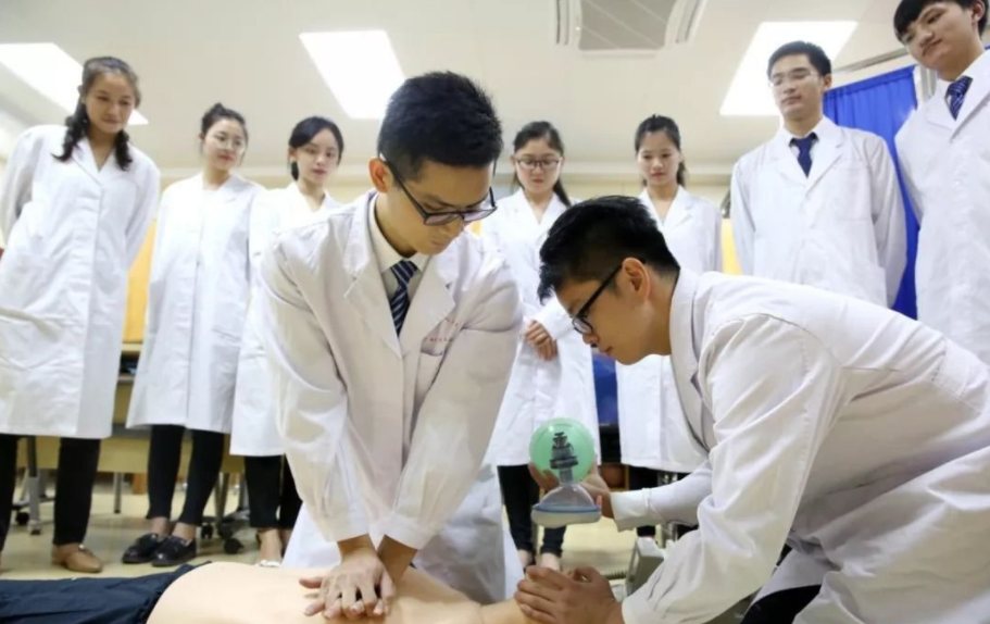 四川改名很成功的大学，虽是普通本科，却因校名被误认为是名牌