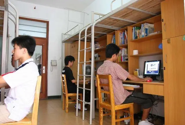 大学生考试千万别作弊，这7个“处分”很严重，有可能会影响一生