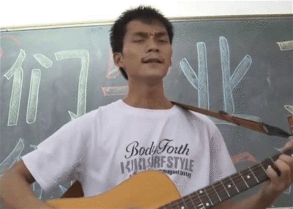 广西“考神”复读11年，参加了12次高考，今年考得怎么样了？