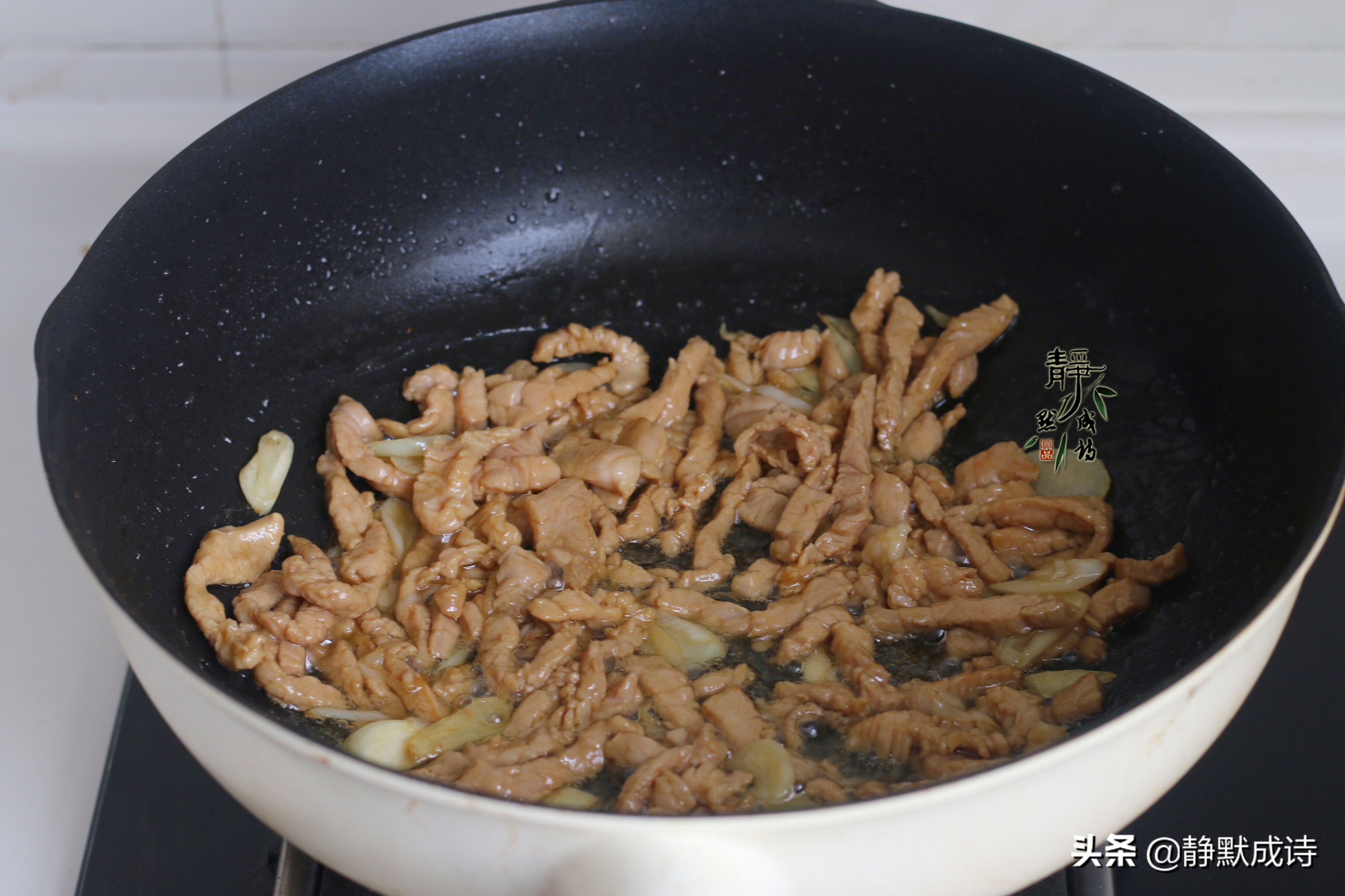 黄豆芽炒肉（一文详解分享黄豆芽炒肉的做法）