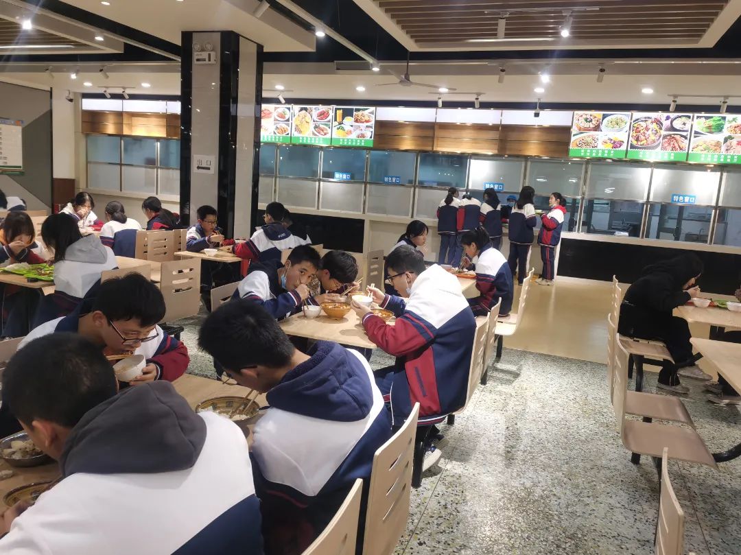 成川外，3000师生谢谢你