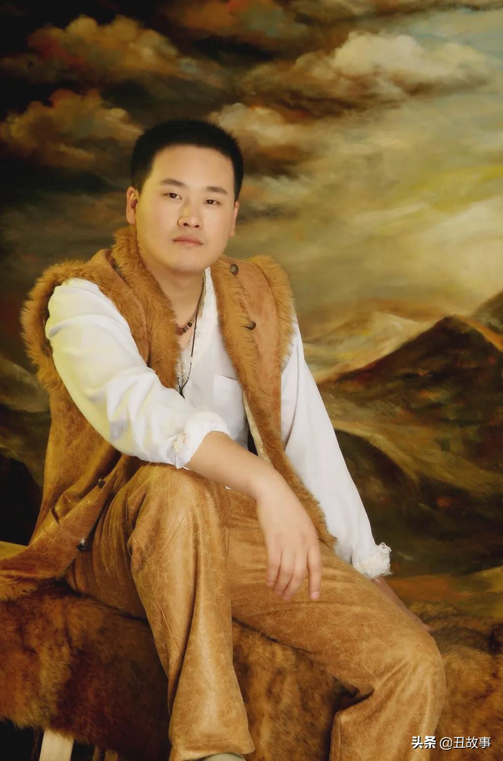 和大学同学挤在阁楼上睡了一晚，我的人生就被改变了