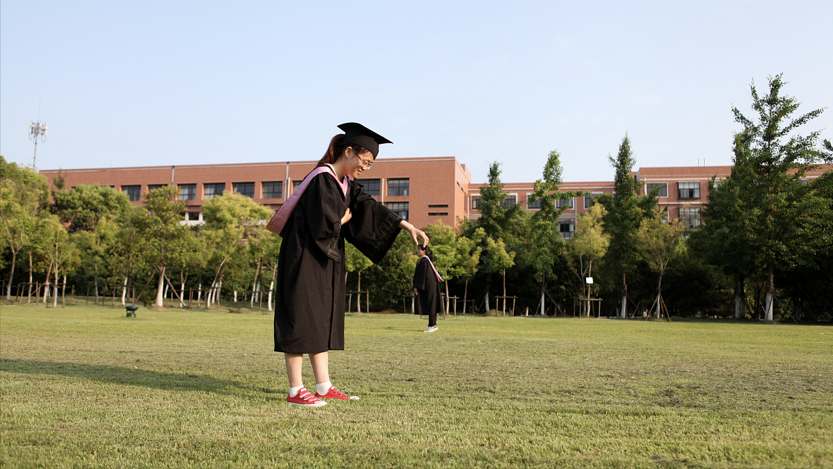 软件工程实力强的100所大学：浙大前三，苏大进16强