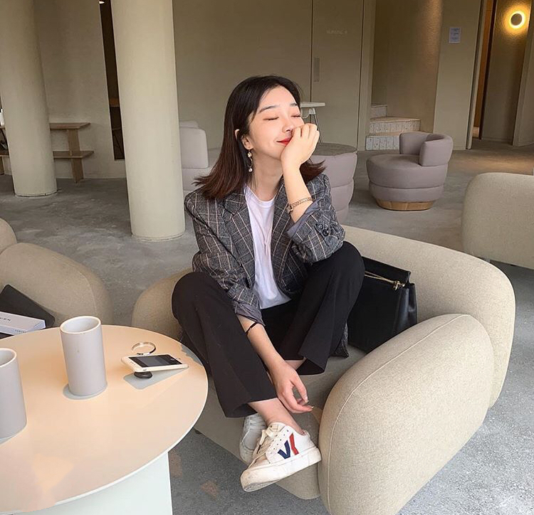 忘了匡威吧！这5款火遍ins的帆布鞋好看好穿，还不贵
