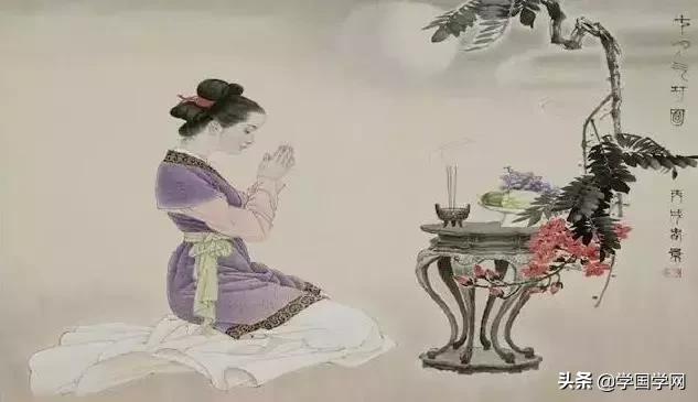 七夕佳节古韵浓，牛郎织女会银河，千年情缘今犹在，乞巧穿针话团圆。