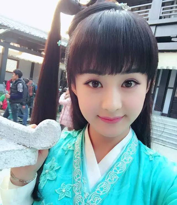 脸大、脸上肉多的脸型，需要知道的5个缩脸术，简单有效