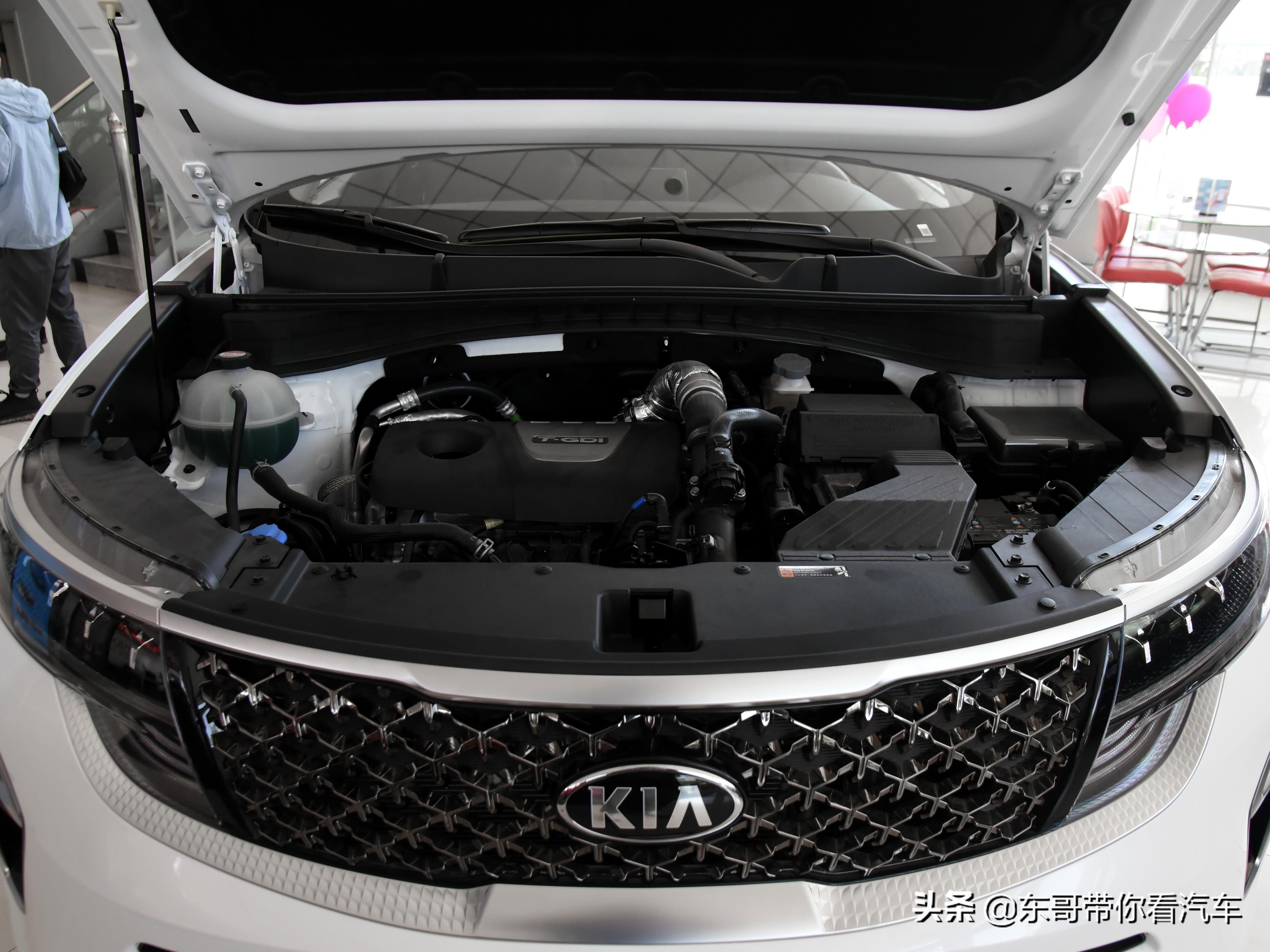 16.28万元起，家用好帮手，配置堆满，实拍起亚KX5