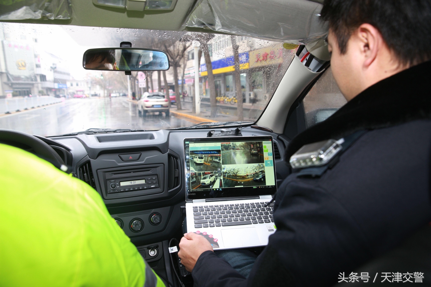 “人脸识别”抓拍步行骑车闯红灯即日起天津集中治理这些交通违法