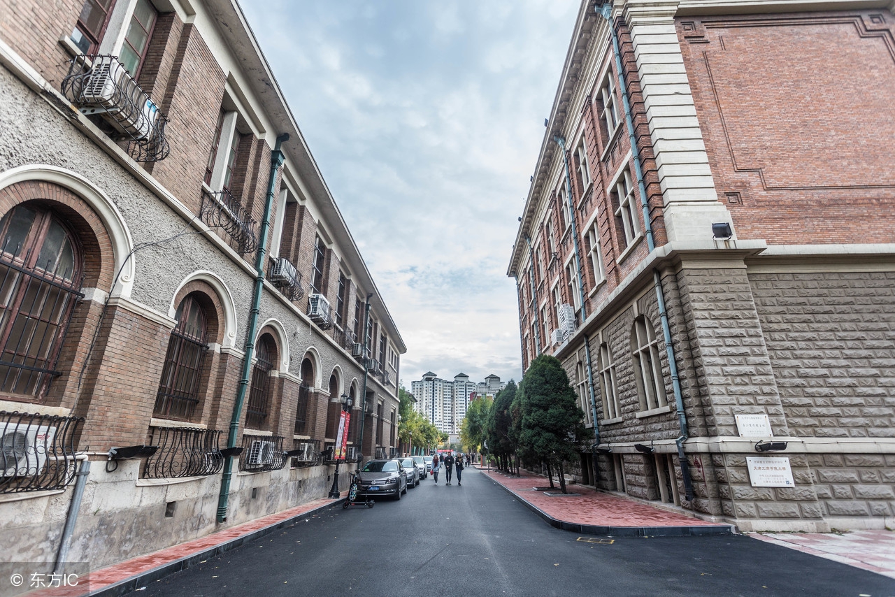 中国人民大学商学院和劳动人事学院开设的人力资源专业有何区别?