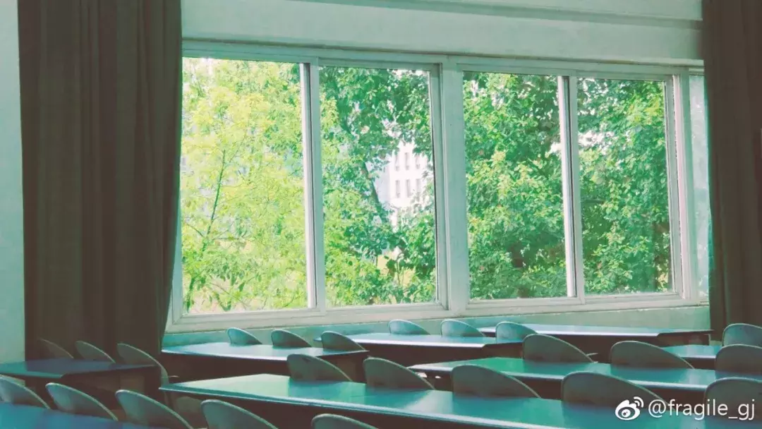 成都最适合恋爱的樱花粉大学，美食和恋爱都是必修课！