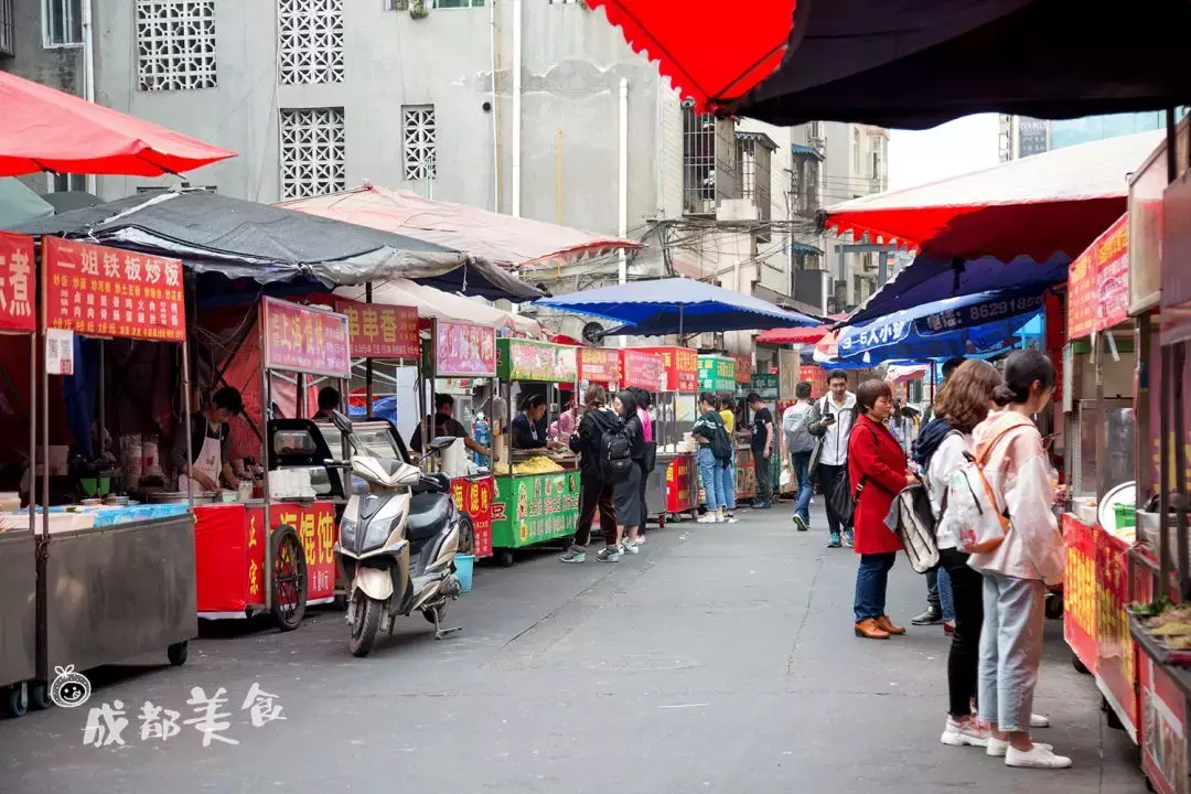 成都最适合恋爱的樱花粉大学，美食和恋爱都是必修课！