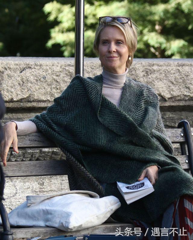 今年最大一匹黑马：《欲望都市》中性感女律师，参加竞选纽约州长