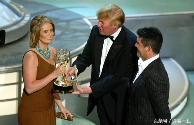 今年最大一匹黑马：《欲望都市》中性感女律师，参加竞选纽约州长