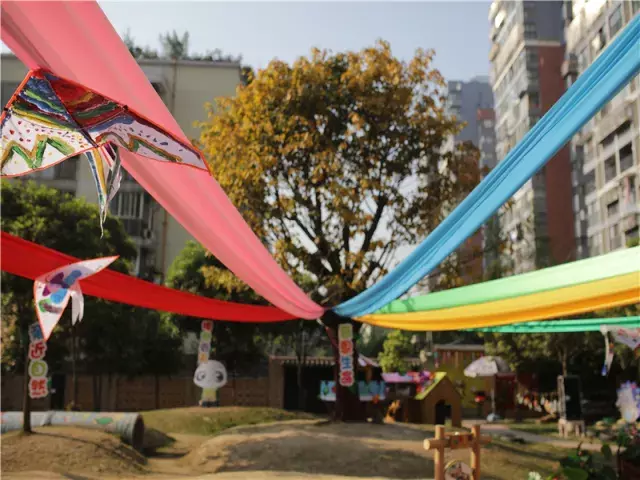 用三行情书留住四川名校的春天，25所学校，你为谁的春光心醉？