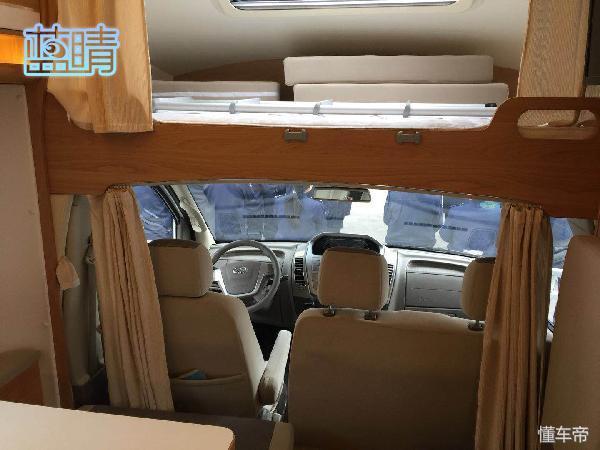 百万元房车首次亮相岛城 青岛公交房车旅游股份有限公司正式成立