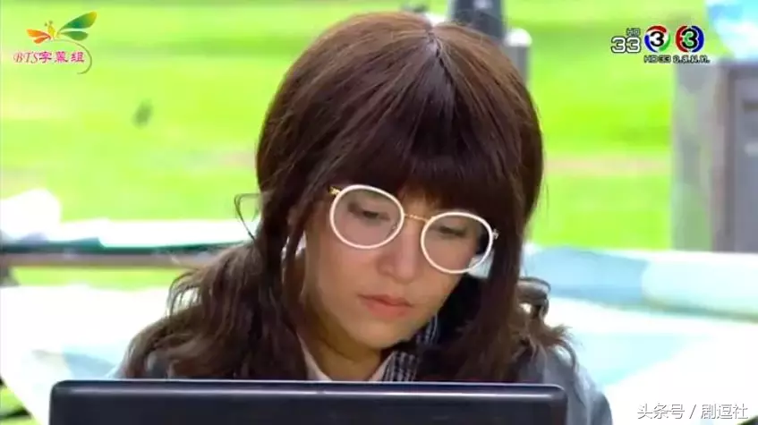 女主人穿着古代未婚妻的电视剧，我竟然对泰国的历史感兴趣。