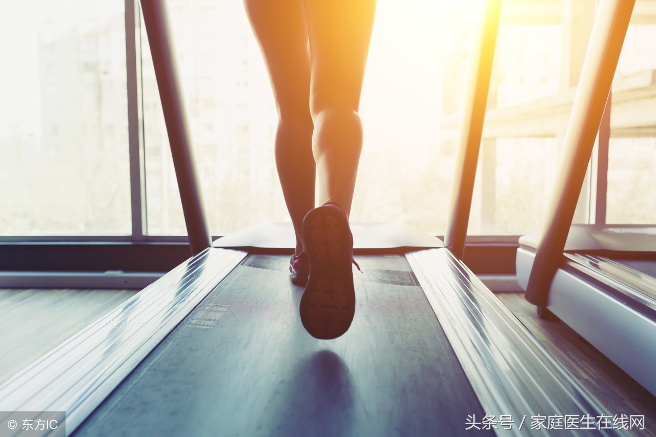 有这3个共同点的人,多半都存在罗圈腿,4种矫正法可以尝试