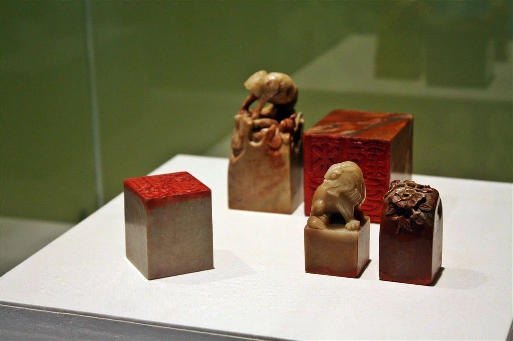 不要再被假证欺骗！8招教你辨认真假毕业证