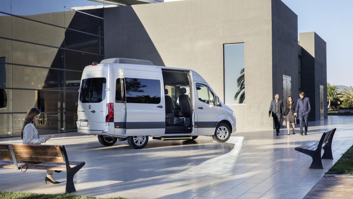 福建奔驰 凌特即将换代,内饰喜人,人机互动配置越来越多