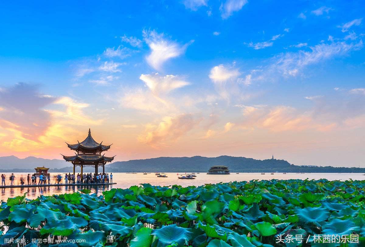 咏西湖的10首绝美诗词，烟柳画桥，风帘翠幕，疏影横斜，暗香浮动