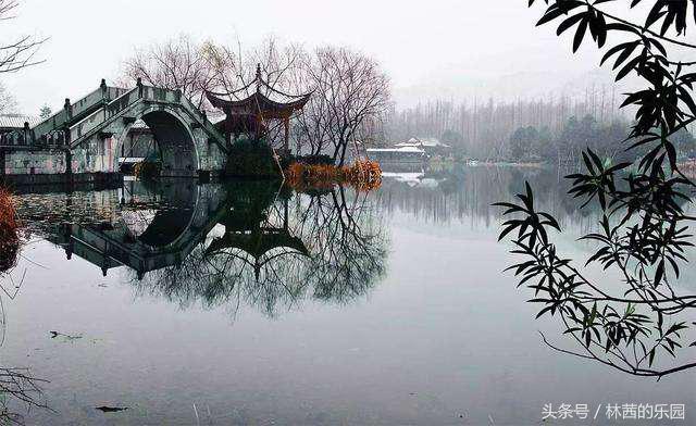 咏西湖的10首绝美诗词，烟柳画桥，风帘翠幕，疏影横斜，暗香浮动