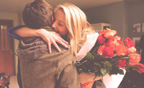 追女孩送花贺卡上应该怎么写？