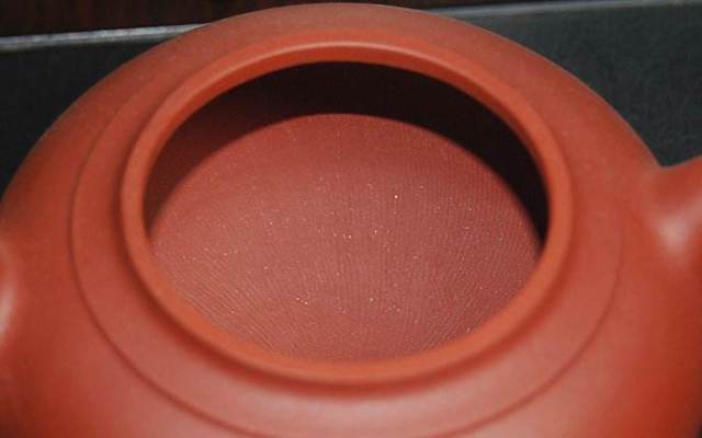 怎样分别紫砂壶的好坏(教您识别紫砂壶的真假,赶紧收藏吧!) 第7张