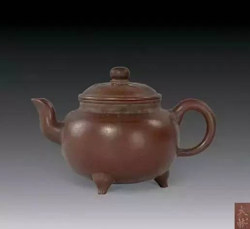 时大彬制紫砂醴泉壶时大彬听从陈继儒等文人的建议,改作大壶为小壶