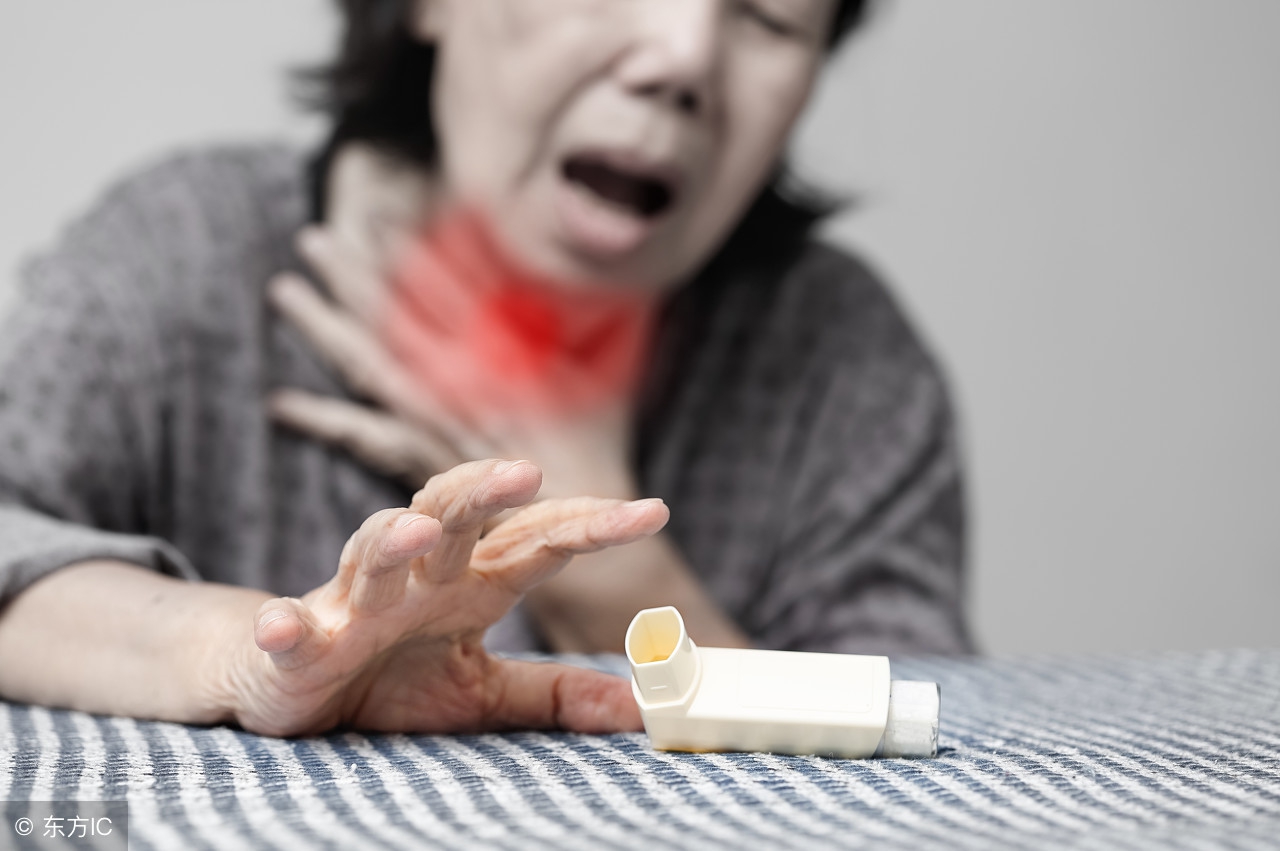 「流鼻血」反应身体出了5种问题，最后1种真的要重视！