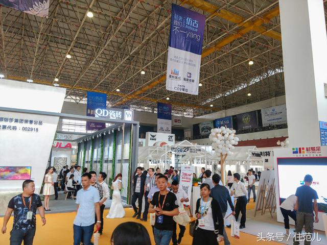 逛了超过700个瓷砖品牌，终于知道今年要怎么买瓷砖了
