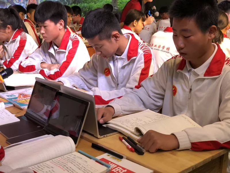 科技改变学习，OKAY智慧课堂千校落地