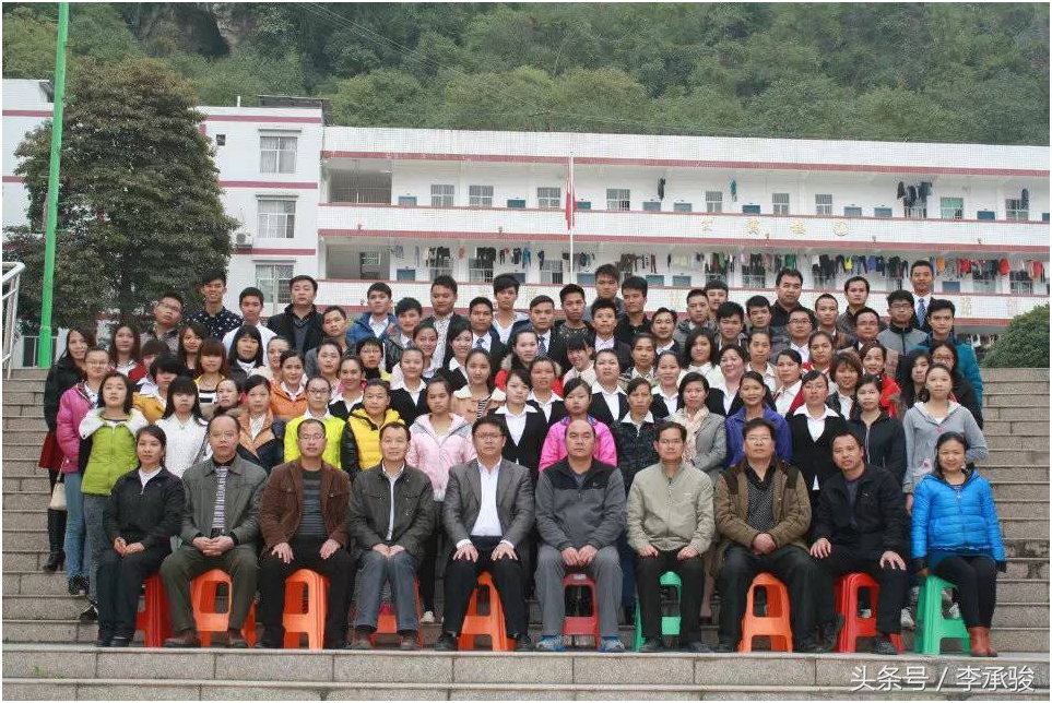 这个壮家农村女，读书不多，没有基础，竟然在40岁时做起了作家梦