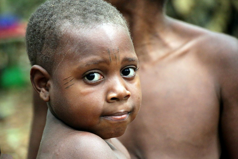 世界上的原始部落，是成熟的8岁，平均预期寿命只有40