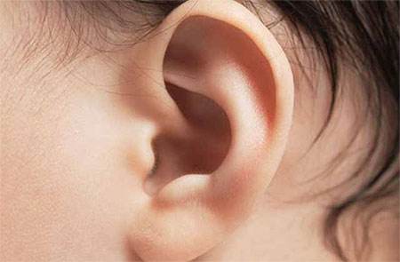 面相分析：子女的耳朵影响父母十四年