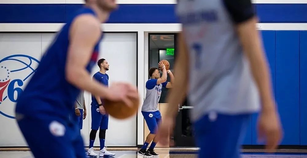 nba食堂都有哪些(NBA球队如何搭配饮食？带你走进76人的厨房)