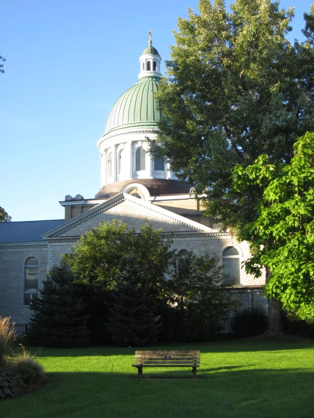 金斯顿大学(世界十大寻爱之地)