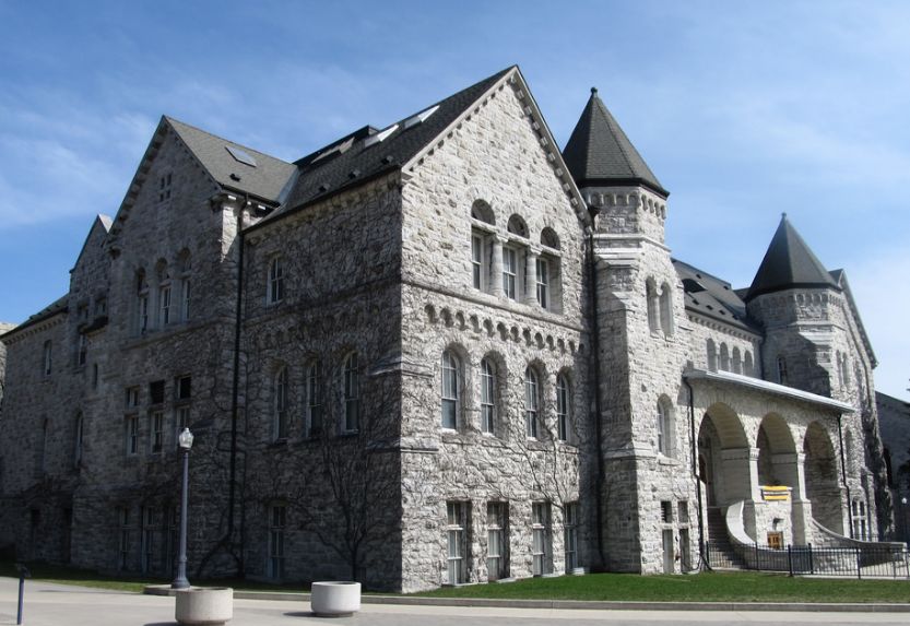 金斯顿大学(世界十大寻爱之地)