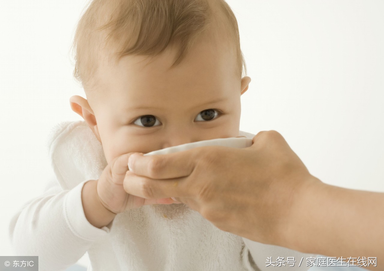 婴儿湿疹妙招（宝宝长湿疹）