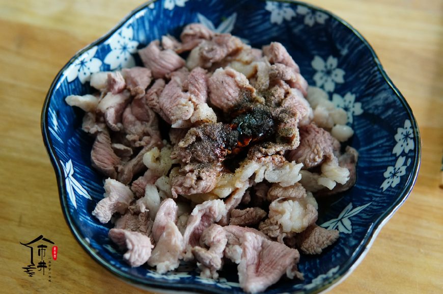 葱爆羊肉怎么做才能好吃？老北京做法一共就这几个步骤！