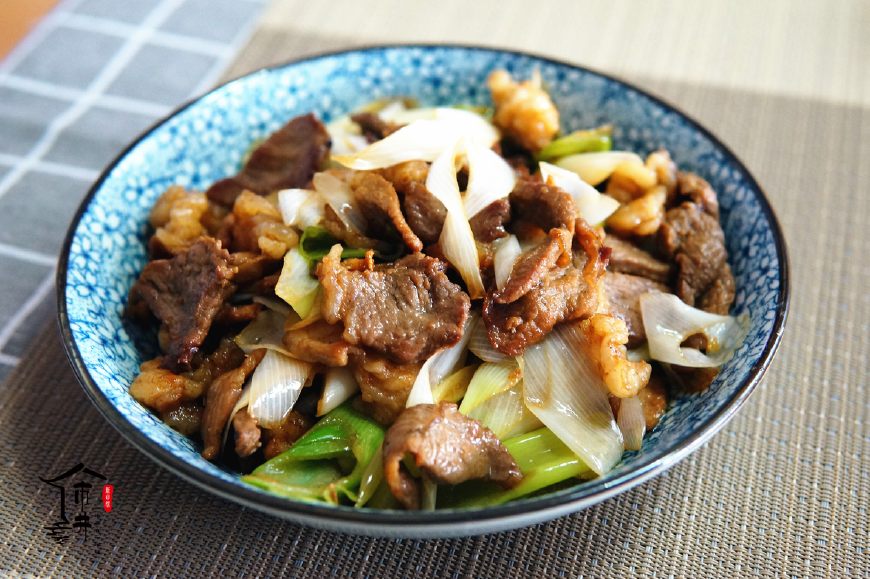 葱爆羊肉家常做法，简单几步教你做出美味羊肉