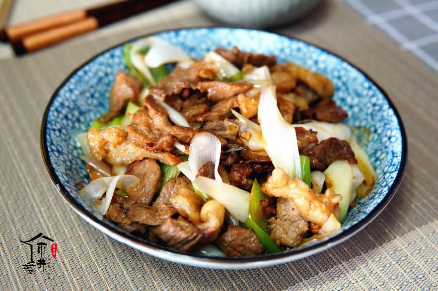 葱爆羊肉怎么做才能好吃？老北京做法一共就这几个步骤！