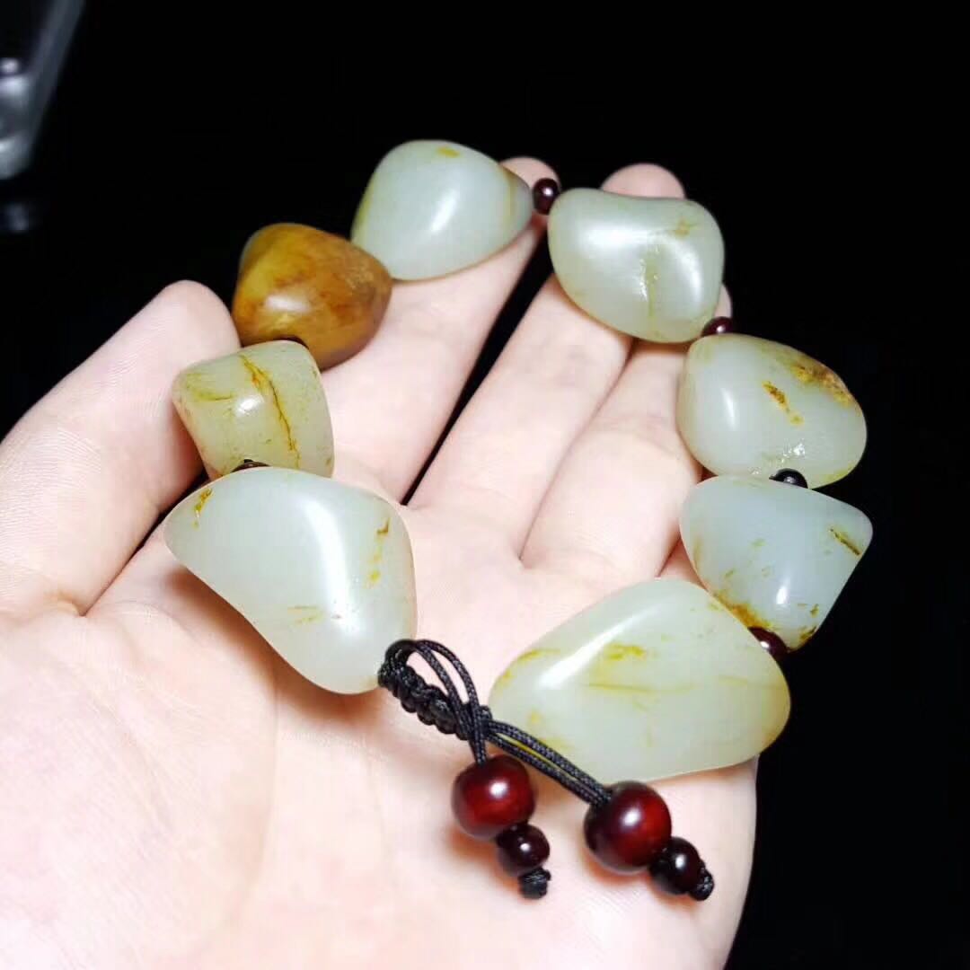 新疆和田玉籽料原石手串!白度近一级,赏析!
